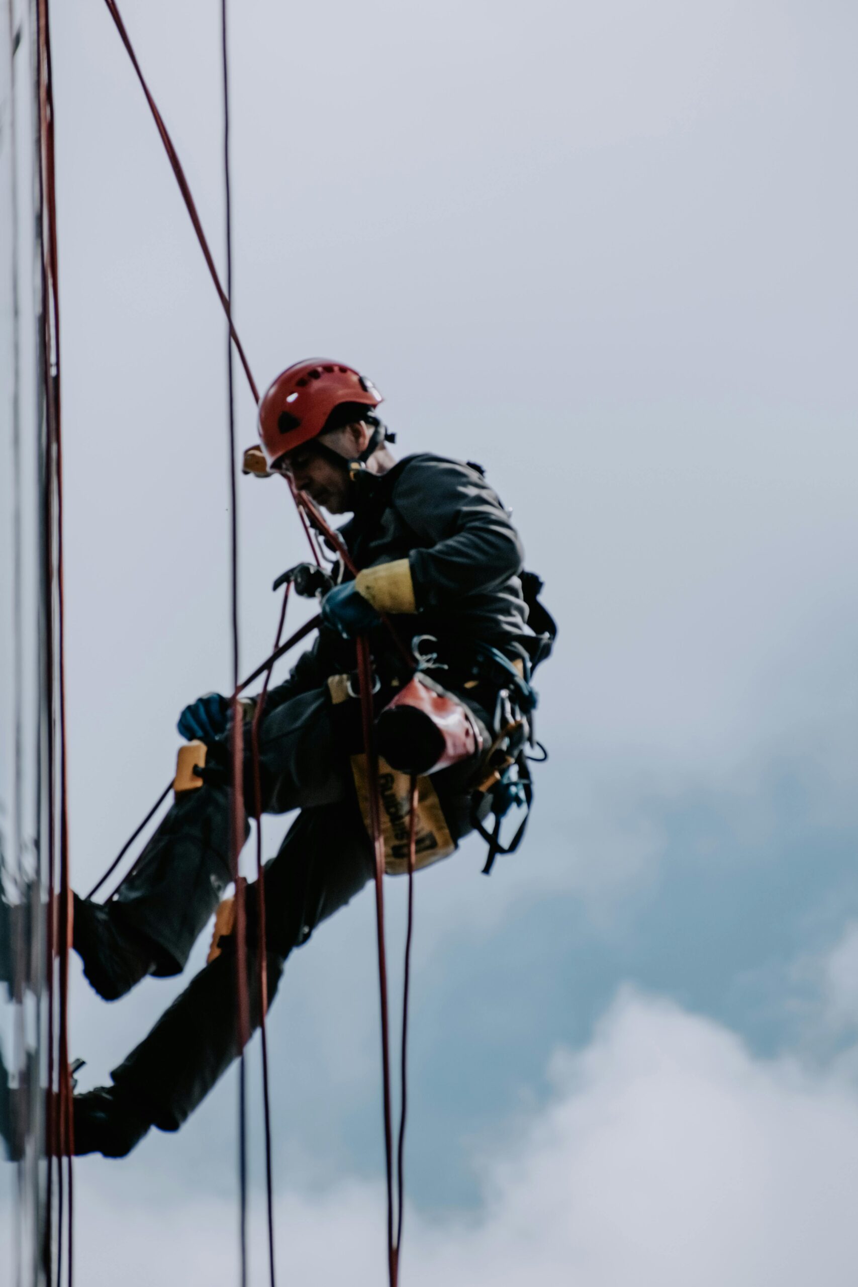 Protection using Horizontal Safety Lines